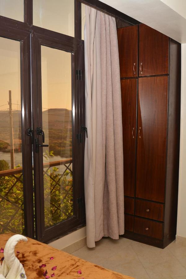 Aswan Nile Palace 외부 사진