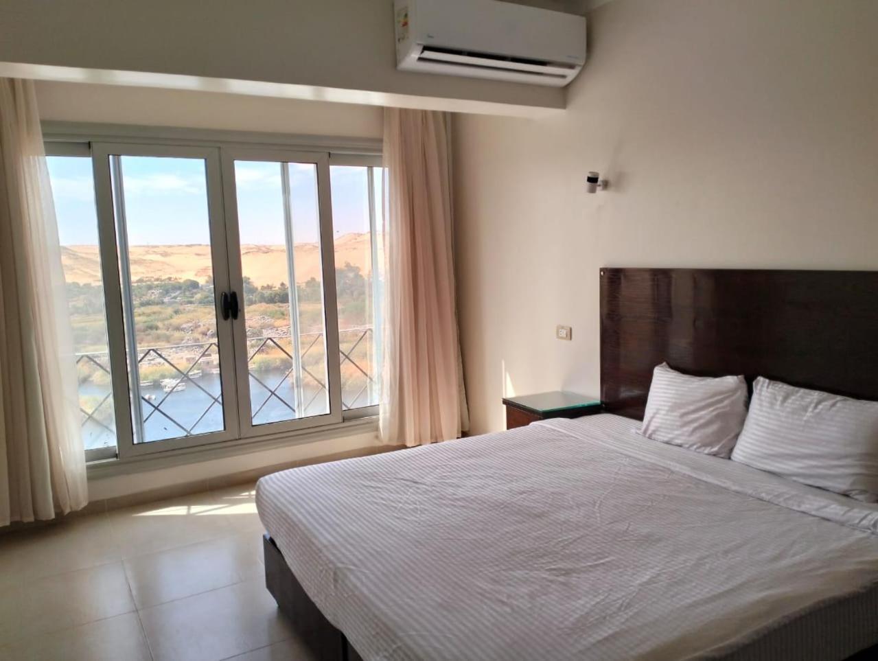 Aswan Nile Palace 외부 사진