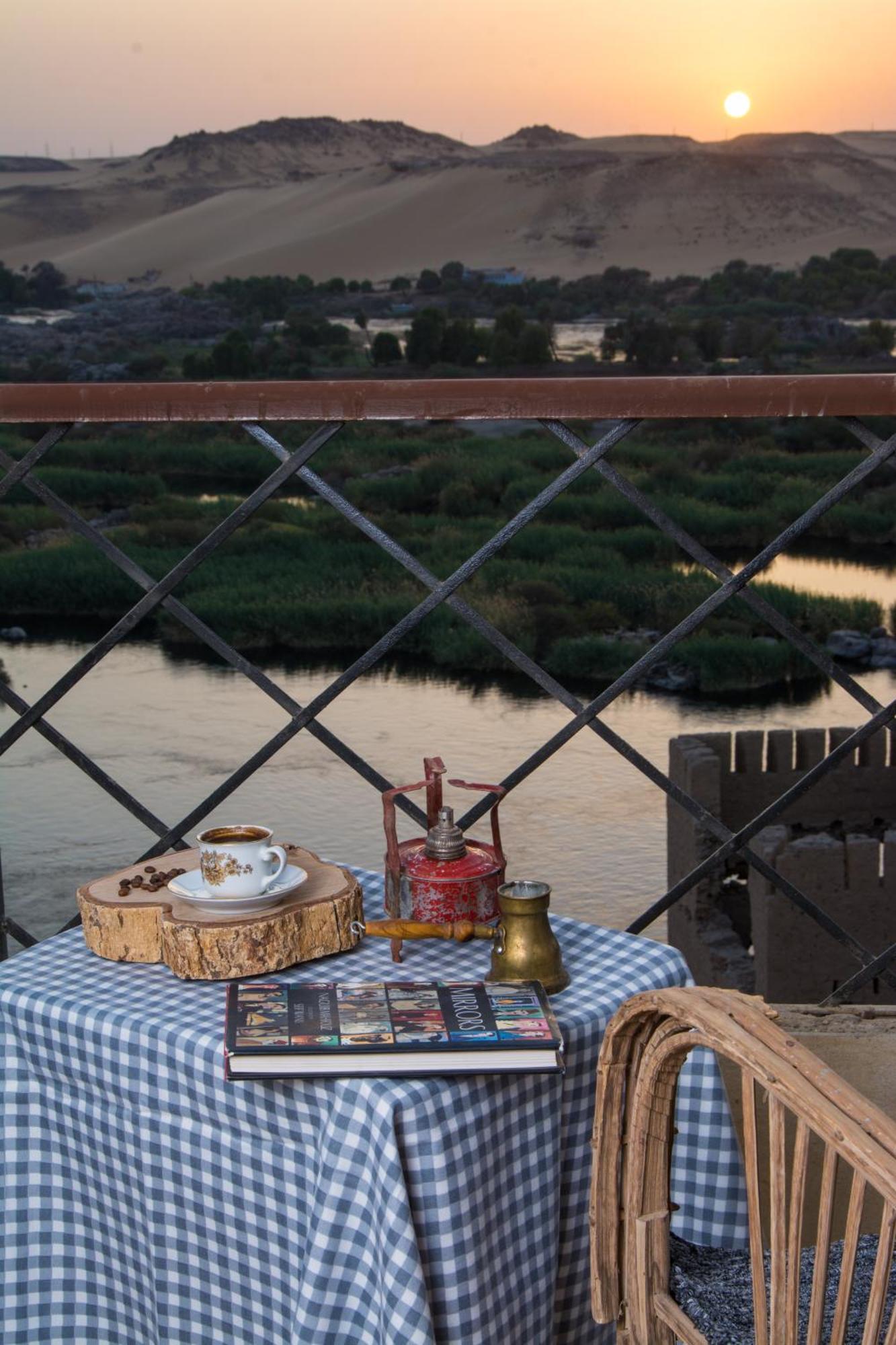Aswan Nile Palace 외부 사진