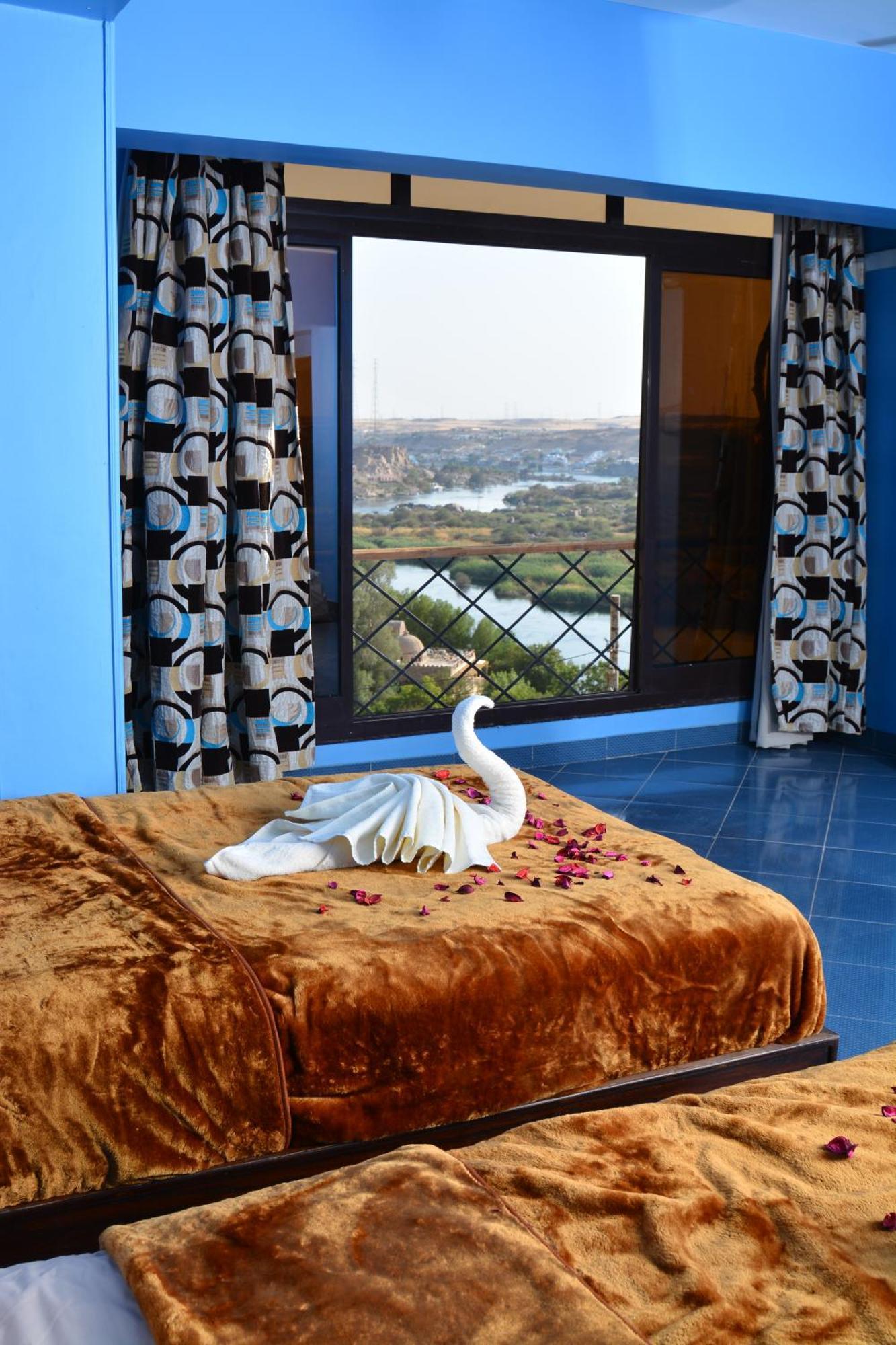 Aswan Nile Palace 외부 사진