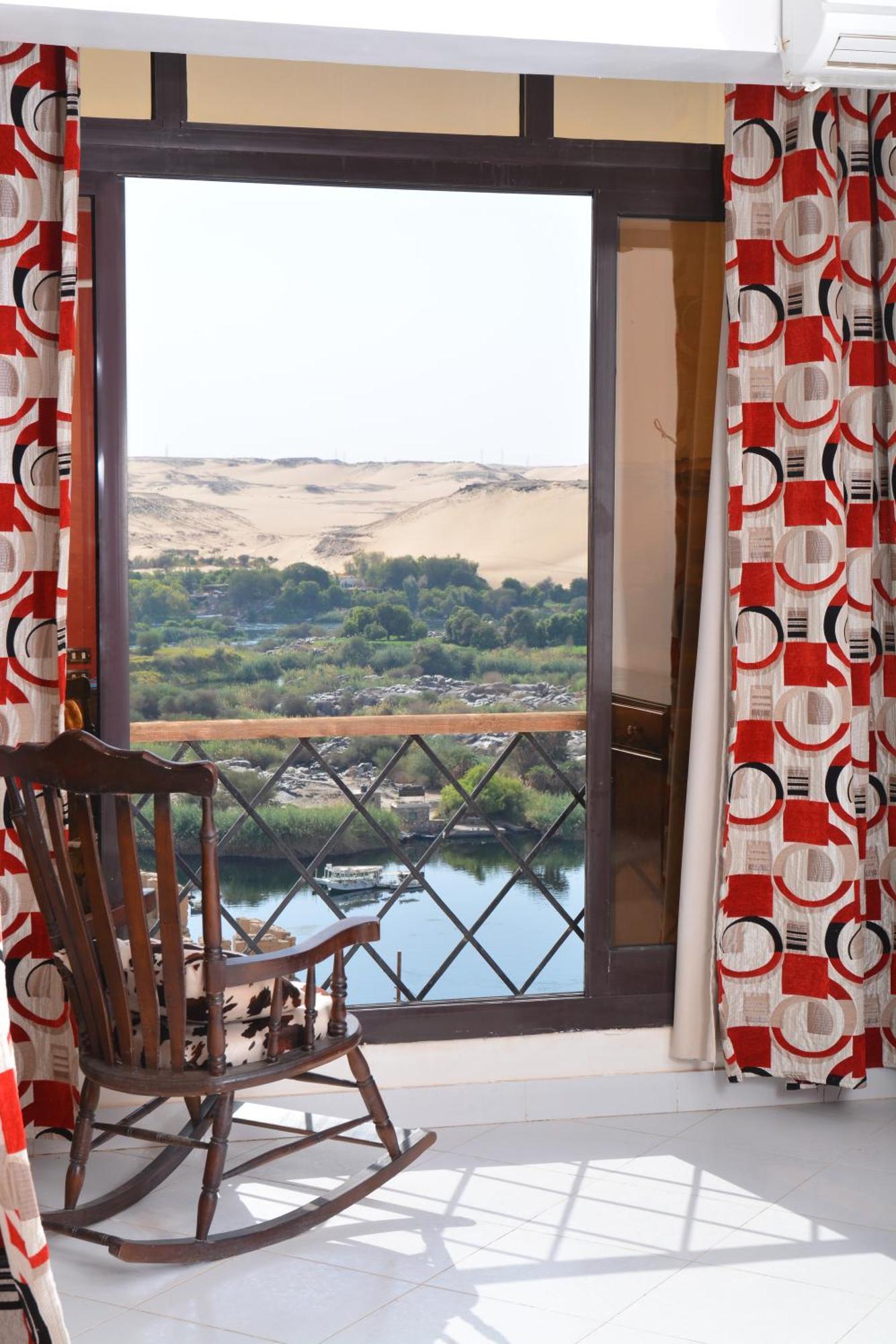 Aswan Nile Palace 외부 사진