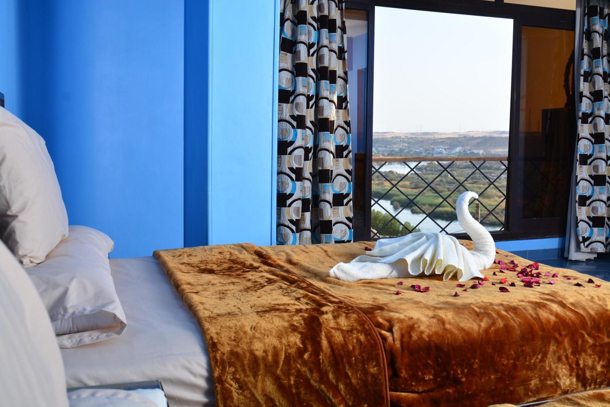 Aswan Nile Palace 외부 사진